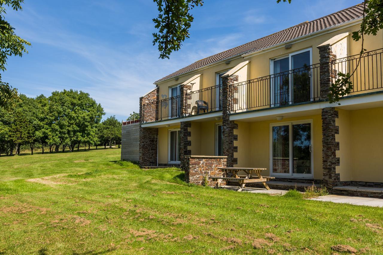 Carvynick Holiday Park Saint Enoder Buitenkant foto