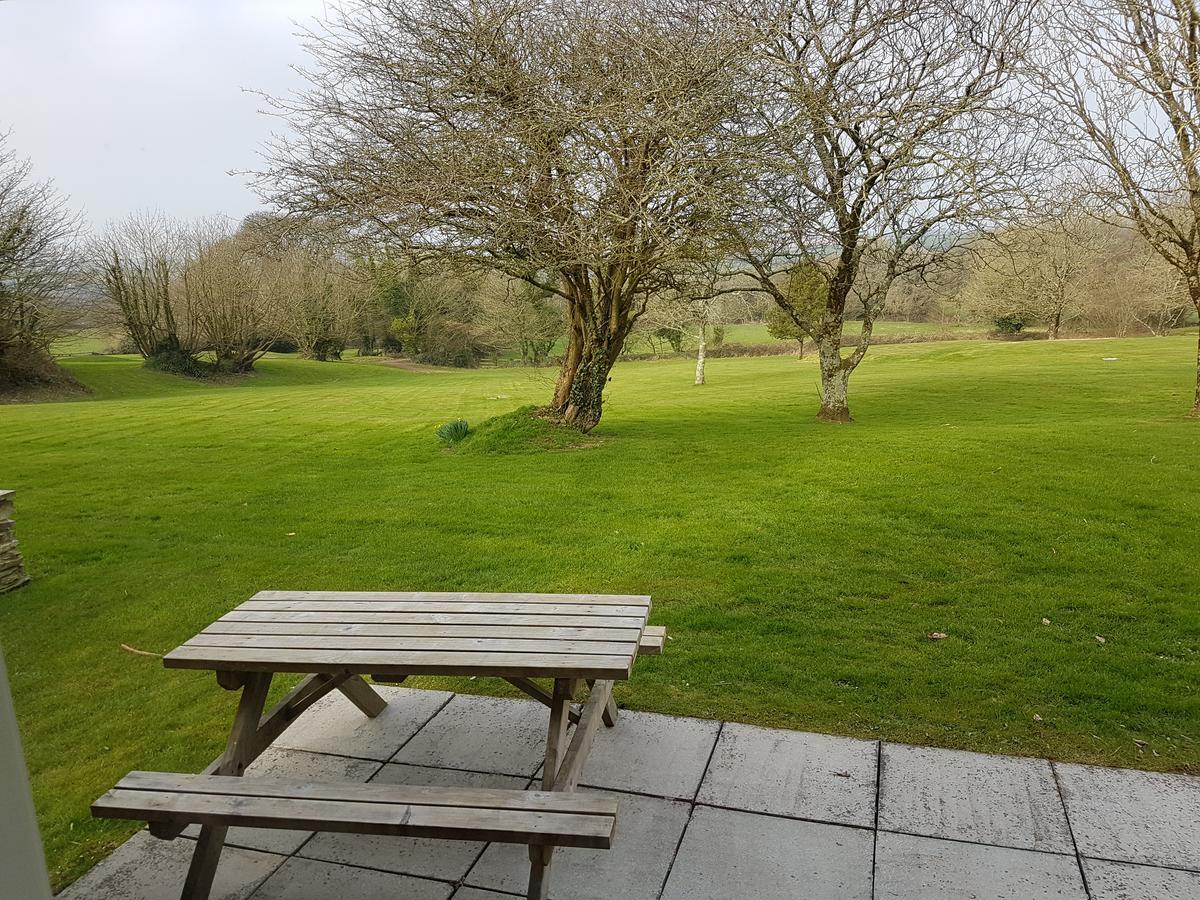 Carvynick Holiday Park Saint Enoder Buitenkant foto